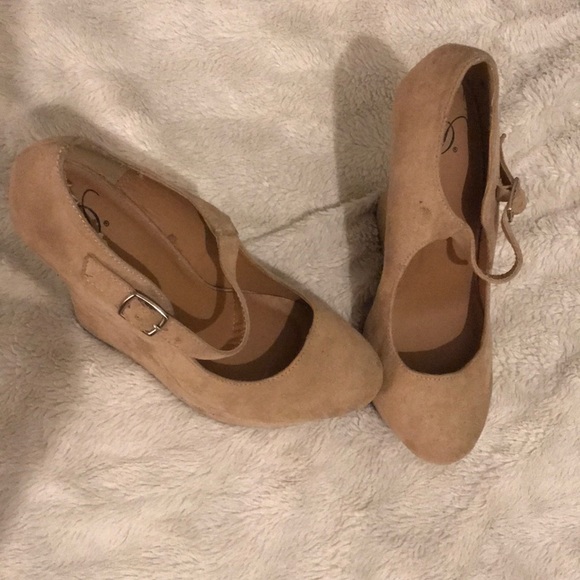 Wedges - Picture 2 of 4